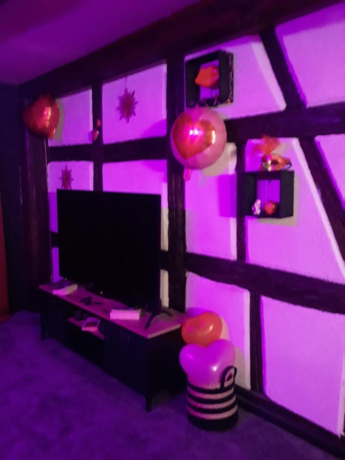 Love Room Le Rouge Et Noir Barr Kültér fotó