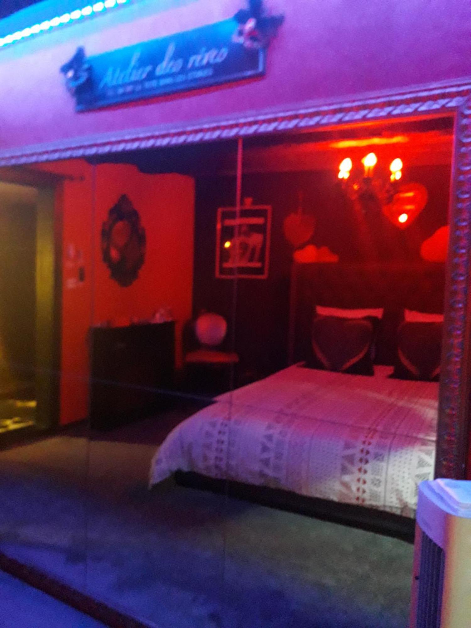 Love Room Le Rouge Et Noir Barr Kültér fotó