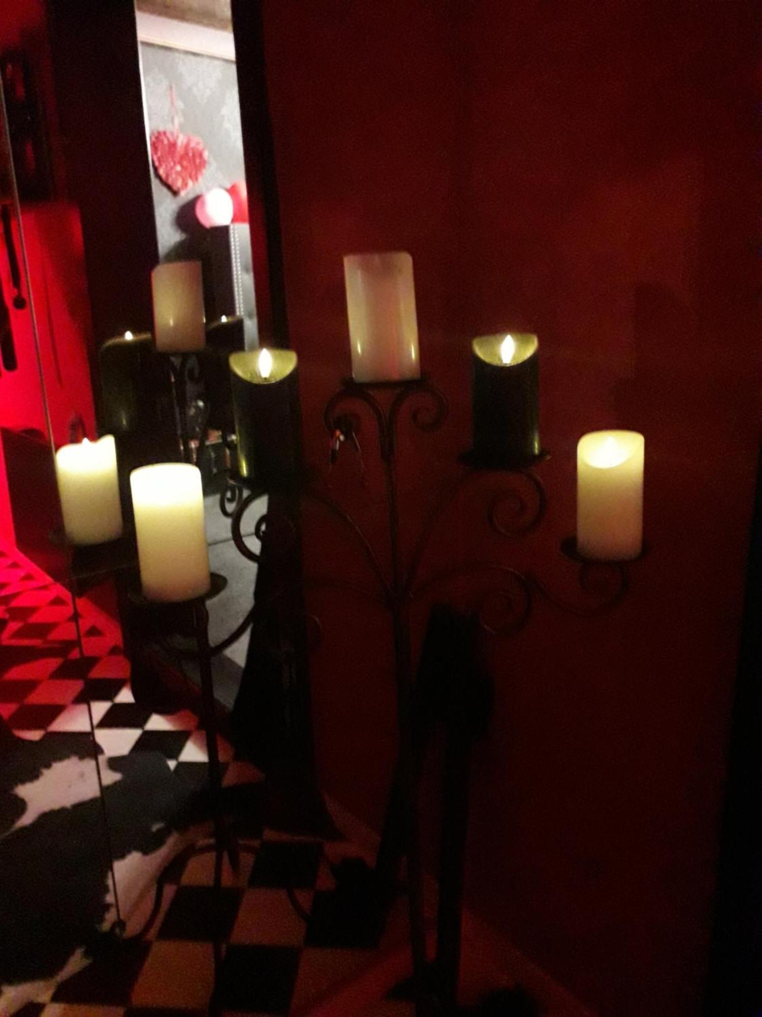 Love Room Le Rouge Et Noir Barr Kültér fotó